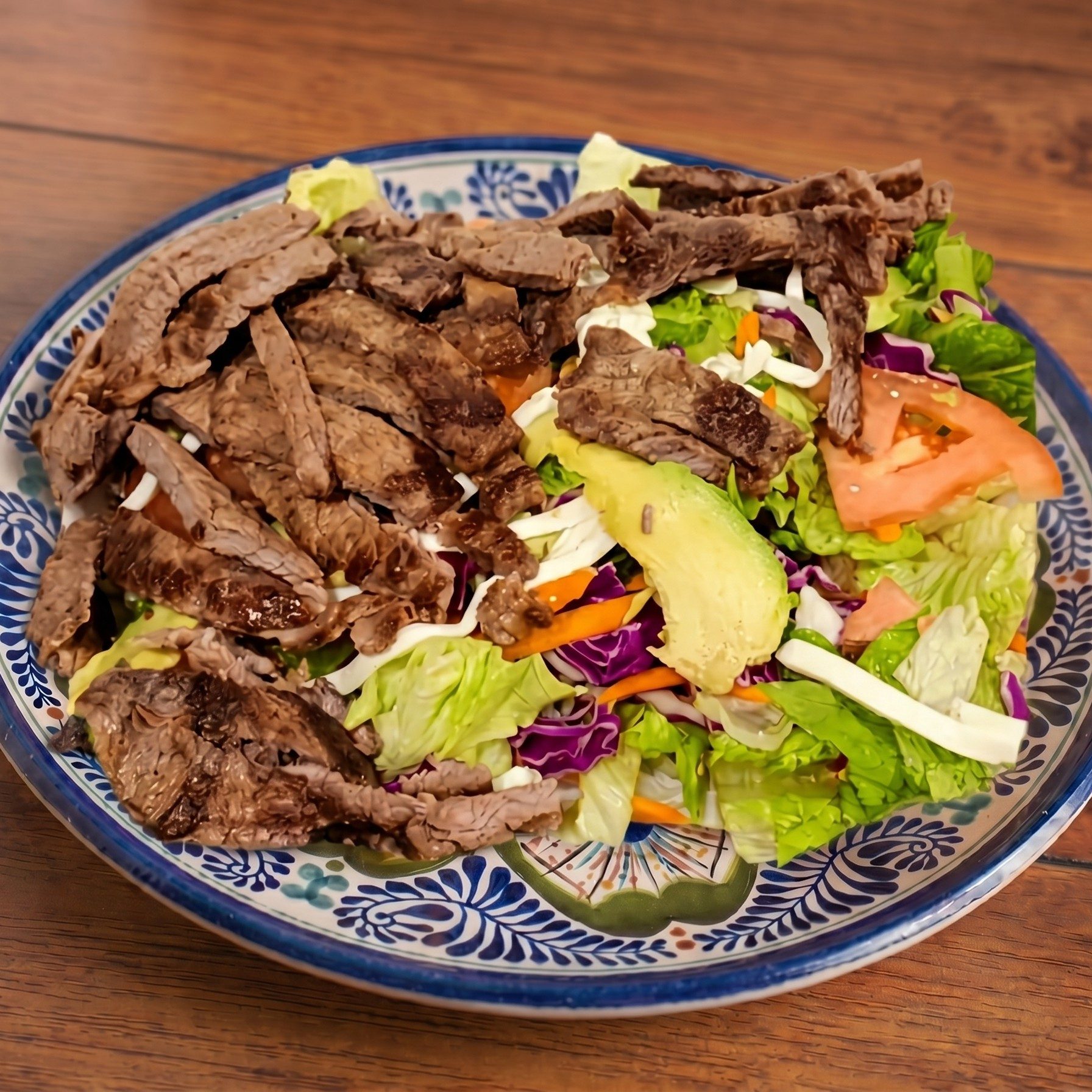 Ensalada Don Chente con Bistec.