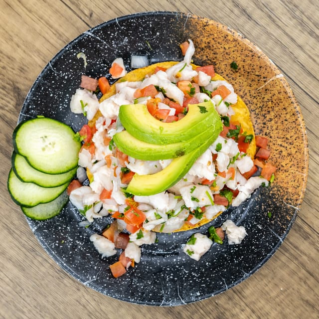 Tostada de Ceviche de Pescado.